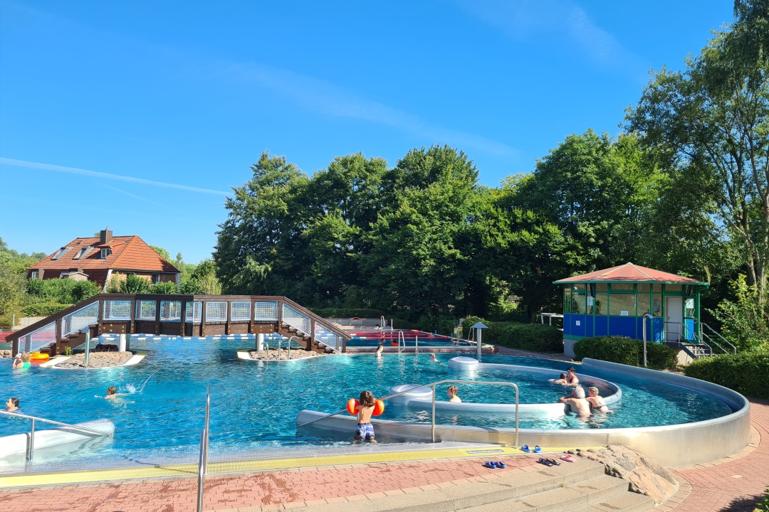 Bild für Freibad Family & Friends